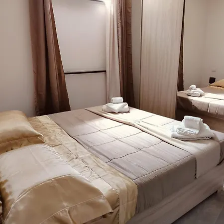 Raffaele Apartment