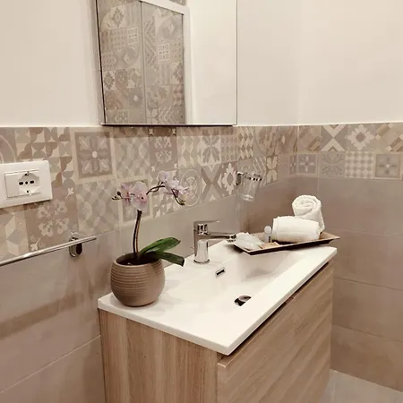 Raffaele Apartment